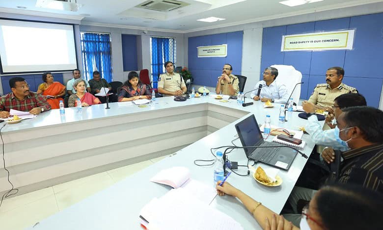 Hyderabad: Meeting held to discuss road safety measures, minimise fatalities