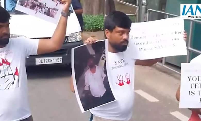 Protest erupts outside Rahul Gandhi's home over attacks on journos in Telangana