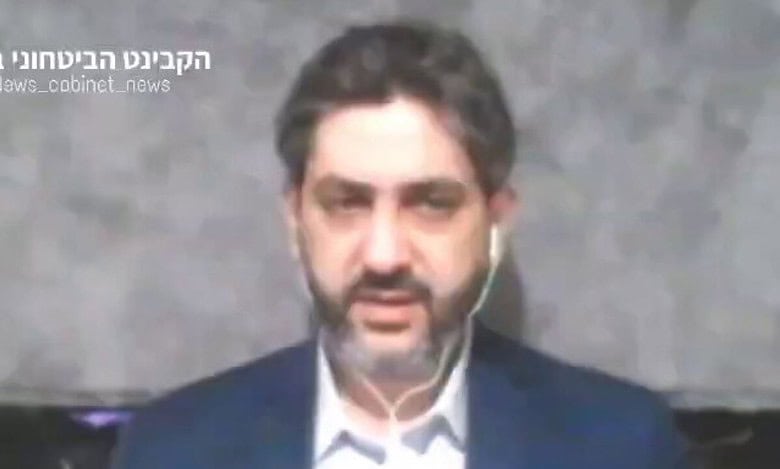 Video: Israeli airstrike injures Lebanese journalist during live broadcast