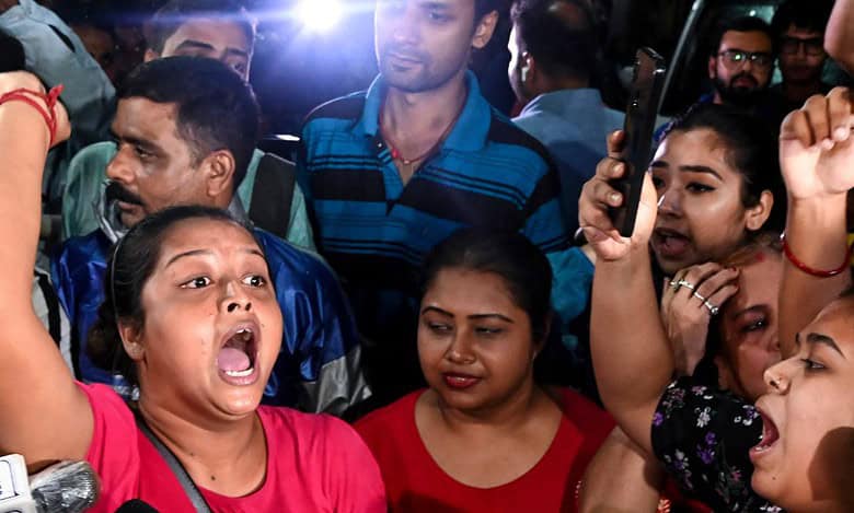 RG Kar Protest day 2: Doctors fast-unto-death