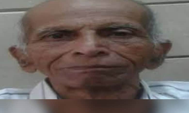 Veteran journalist Vijay Vaidya