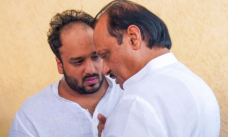 Baba Siddique and his son Zeeshan siddique