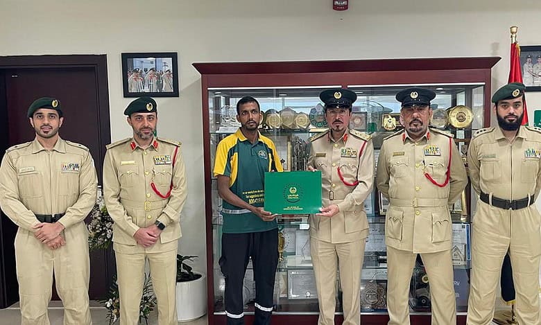 Dubai: Indian expat honoured by police for returning Rs 22 lakh
