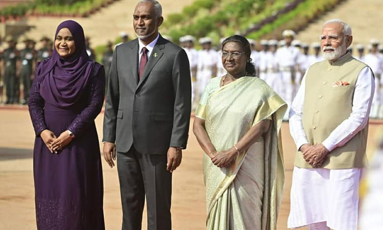 _Mohamed Maldives prez Muizzu with President Murmu and PM Modi