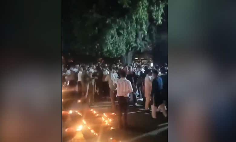 Communal clash erupts during Deepawali event in Jamia Millia Islamia