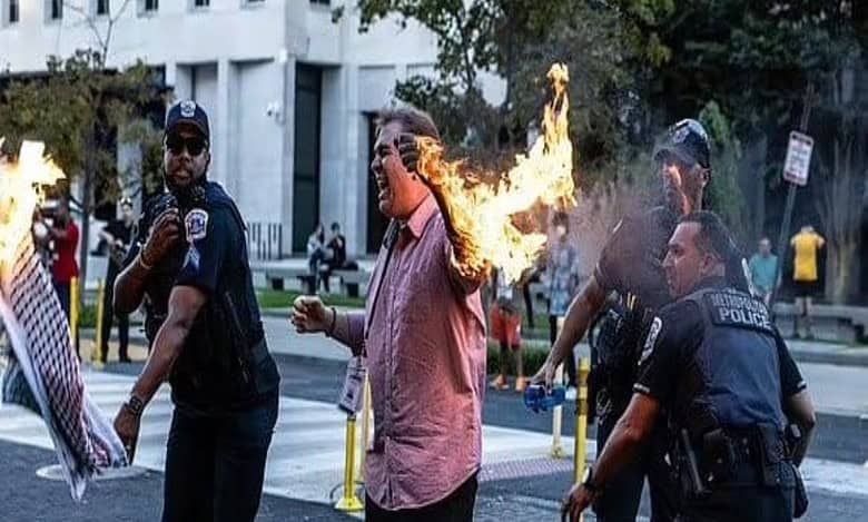 US: Journo sets himself ablaze over media coverage of Gaza conflict