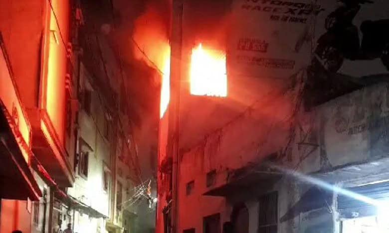 Fire accident in Hyderabad claims lives of husband, wife in Yakutpura