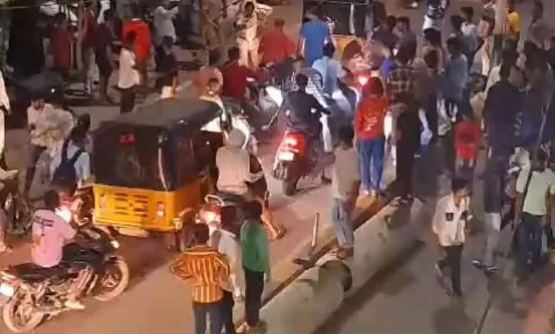 Hyderabad: Protests erupt in rein bazaar over social media post