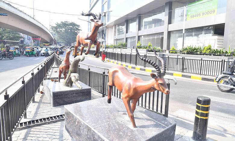 GHMC focuses on beautifying flyovers, parks across Hyderabad