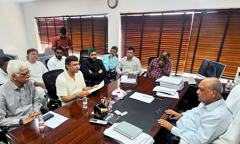 AIMIM delegation meets B Venkateshwara Rao Chairperson of the Dedicated Commission for the Backward Classes in Telangana