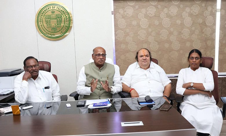 Telangana BC commission urges the people to actively participate in the comprehensive caste census.
