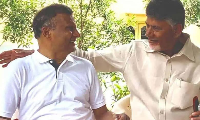 TDP supremo N Chandrababu Naidu's younger brother N Ramamurthy Naidu passes away on Saturday.