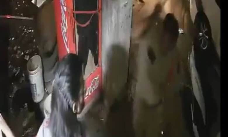 Paan shop owner assaulted by Hyderabad police in Borabanda