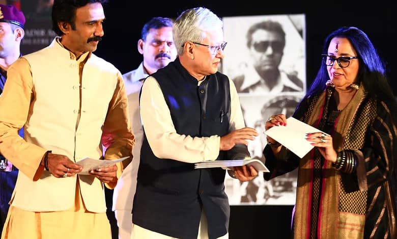 Telangana Governor Jishnu Dev Varma with theatre personalities Mohammad Ali Baig and Ila Arun at the inaugural of ‘Qadir Ali Baig Theatre Festival’ 2024