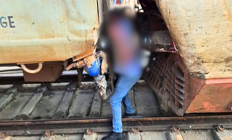 Railway worker crushed to death by train in Bihar