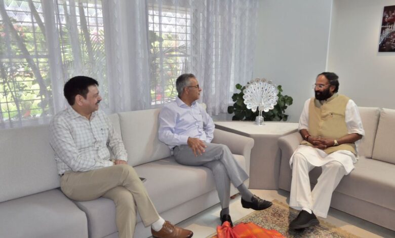 Telangana Civil Supplies minister meeting the country's food secretary