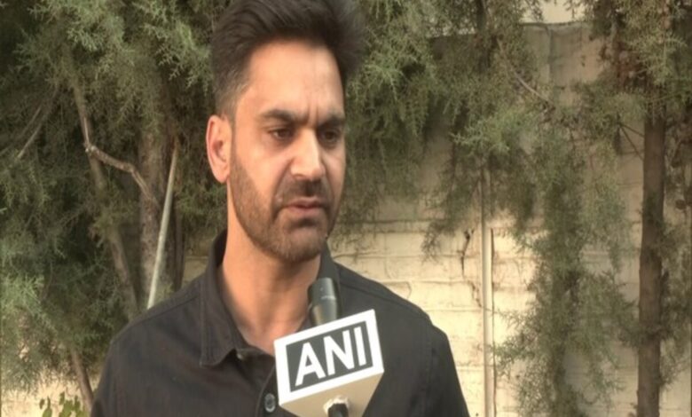 Waheed Para moves resolution against abrogation of Article 370 in J-K Assembly