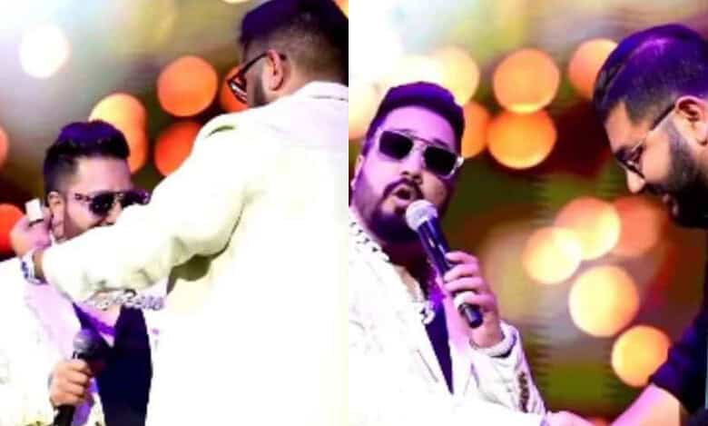 Pakistani fan's gifts to Mika Singh: Diamonds, gold, 3cr watch