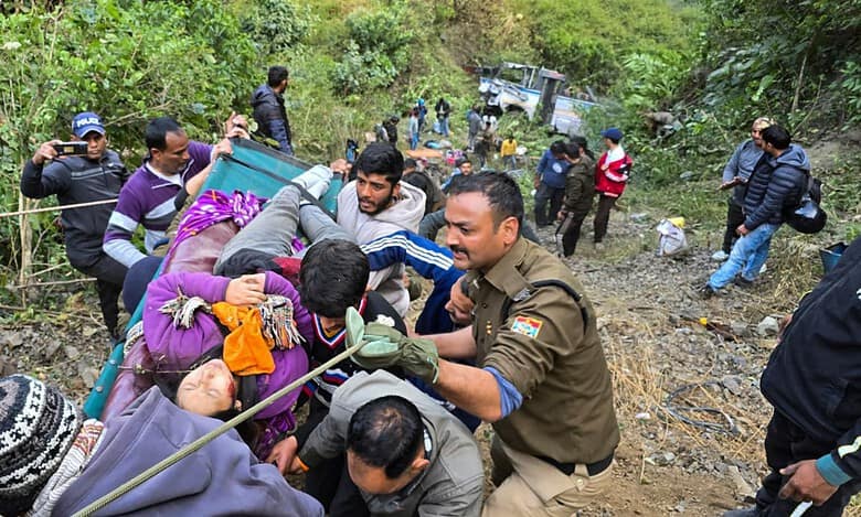 3 dead, 24 injured as bus plunges into gorge in Uttarakhand