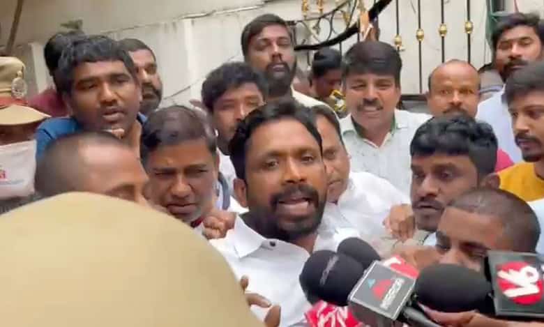 Hyderabad: Ex SC-ST commission chief Errolla Srinivas taken into custody