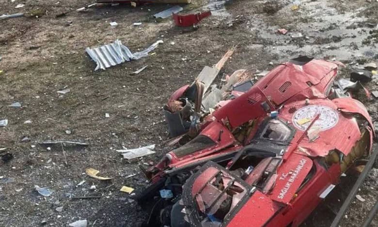 Helicopter crashes into Turkish hospital, four dead