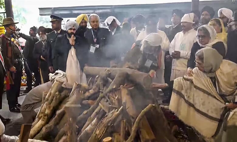 Former PM Manmohan Singh cremated with full state honours