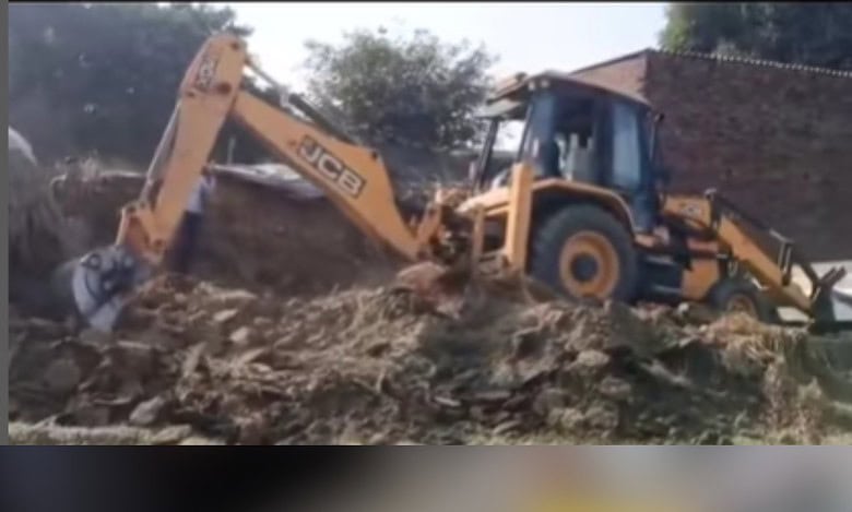 UP authorities demolish minority settlements following Bajrang Dal protests