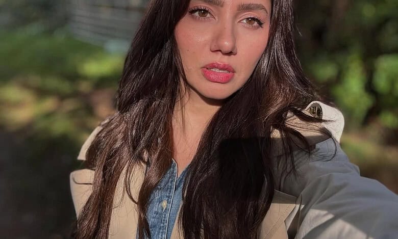 Pakistani actress Mahira Khan's age becomes talk of town