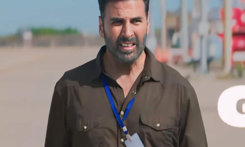 Akshay Kumar ousted from 2 big films, is his stardom crumbling?