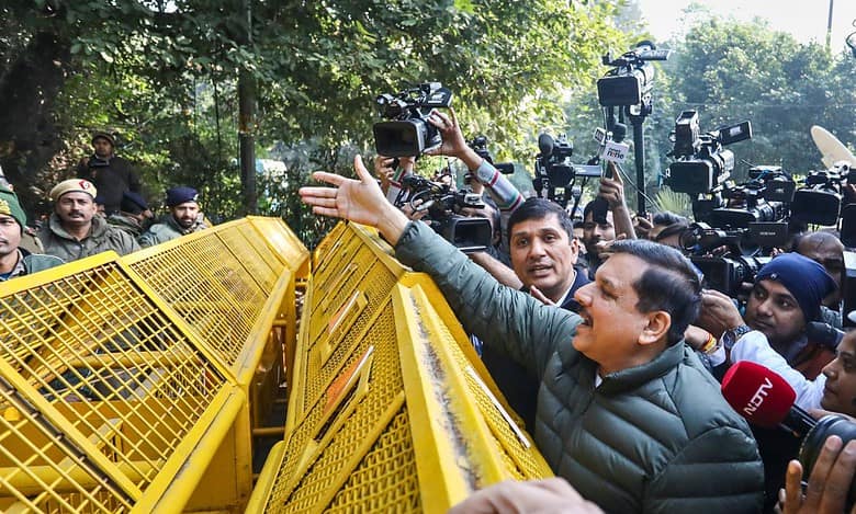 BJP vs AAP in Delhi