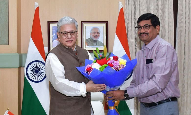 Telangana Raj Bhavan confers 'special lifetime achievement award' on Dr G Chandrashekar Reddy.
