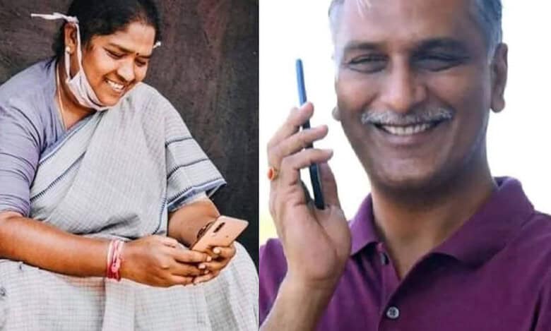 Harish Rao and Seethakka engage in war of words on X regarding the payment of salaries to gram panchayat workers, scheme workers and municipal workers on Saturday, January 18.