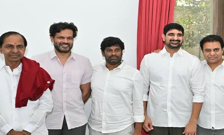 KTR meets KCR in Erravalli farmhouse after ACB questioning in Formula-E case.