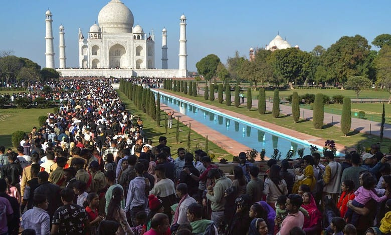 Shah Jahan's 370th 'urs' begins at Taj Mahal