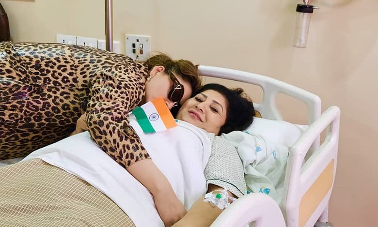 Urvashi Rautela urges netizens to pray for her mother as the latter recovers