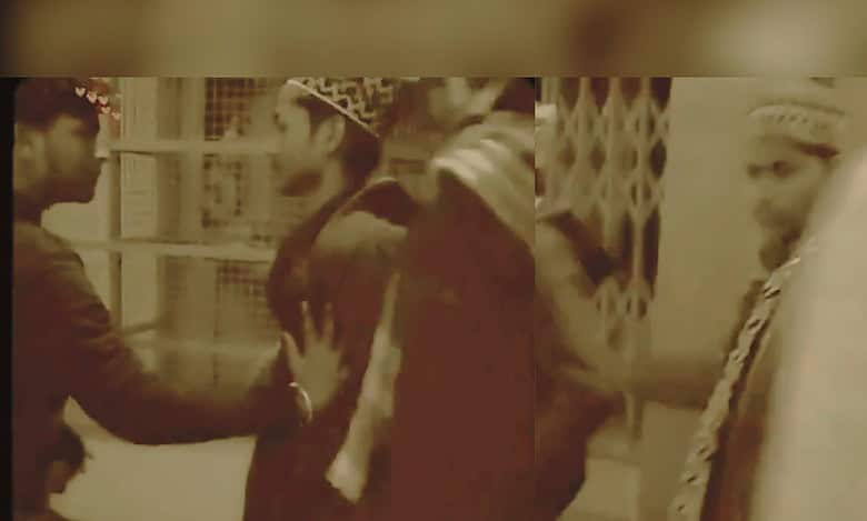 Video: Madrasa students harassed by right-wing group in Bareilly