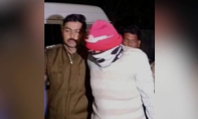 Man kills live-in partner