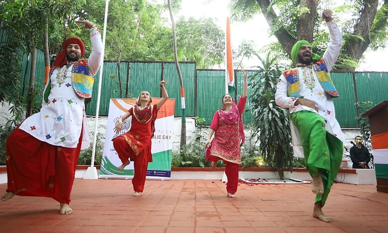 Indians abroad celebrate 76th Republic Day with traditional vibes