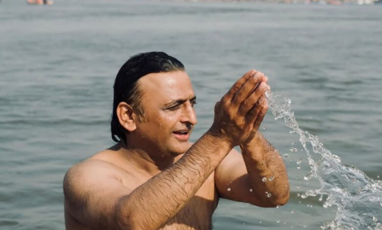 Maha Kumbh: Akhilesh Yadav takes holy dip in Sangam