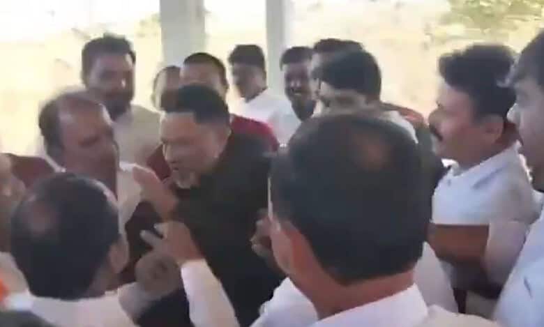 Telangana: BJP MP Eatala Rajender slaps realtor in Medchal for land grabbing