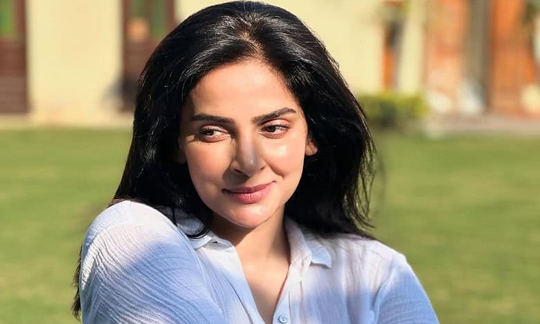 Pak actress Saba Qamar hospitalised; her health update now
