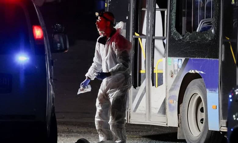 3 empty buses explode in suspected terror attack near Tel Aviv