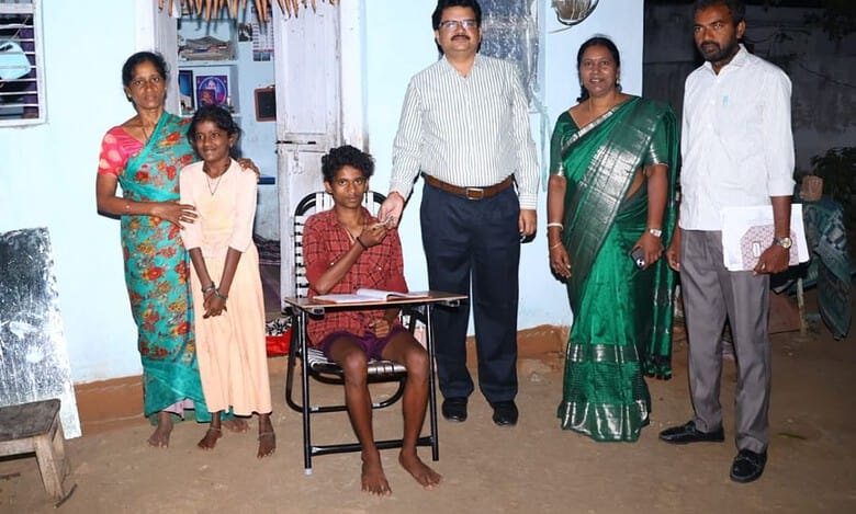Watch: Collector knocks door at 5 am, wakes Class 10 boy for board exams prep