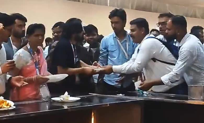 GIS 2025: Viral videos show chaos at food counters, netizens mock event