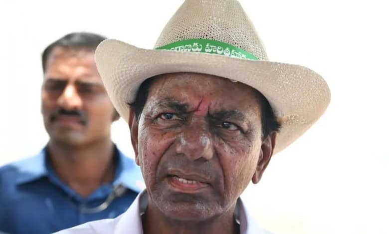 Farmers' association sends legal notice to KCR.