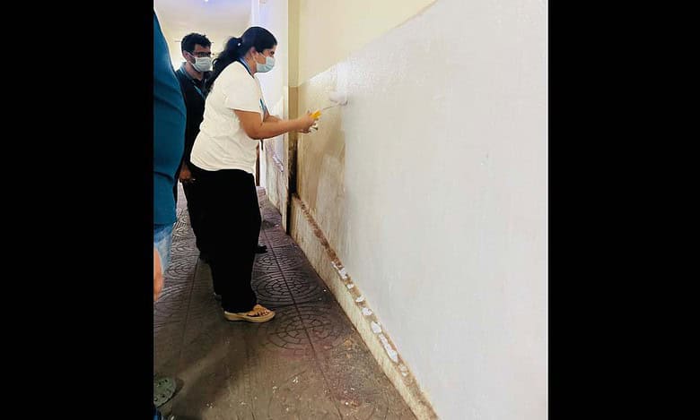 Wipro staff volunteers to paint Osmania General Hospital in Hyderabad