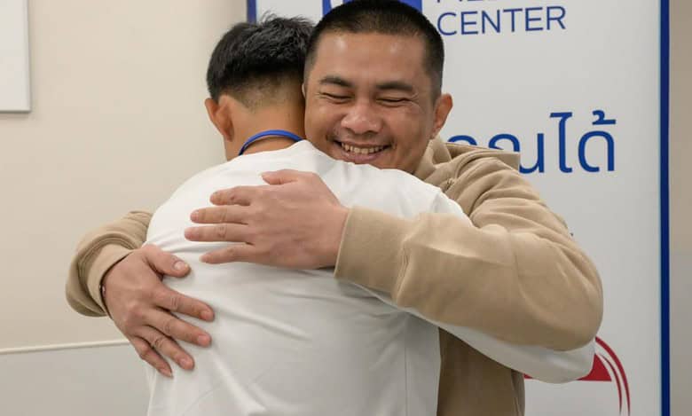 Tears of joy as five Thai hostages return home after a year in Hamas captivity