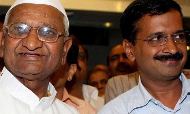 Anna Hazare happy at Kejriwal's defeat in Delhi elections, claims Raut