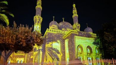 Video: Dubai's iconic mosques lit up for Ramzan