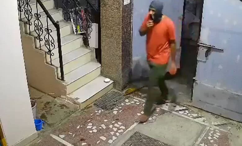 In a shocking incident from Kukatpally on Wednesday, March 12, a thief snatched a chain from a woman at her house and escaped.
